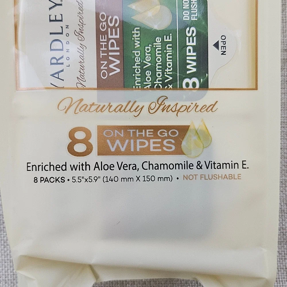 Yardley London On the Go Wipes 3pk 24ct Aloe‎ Vera Chamomile Vit-E Travel Size